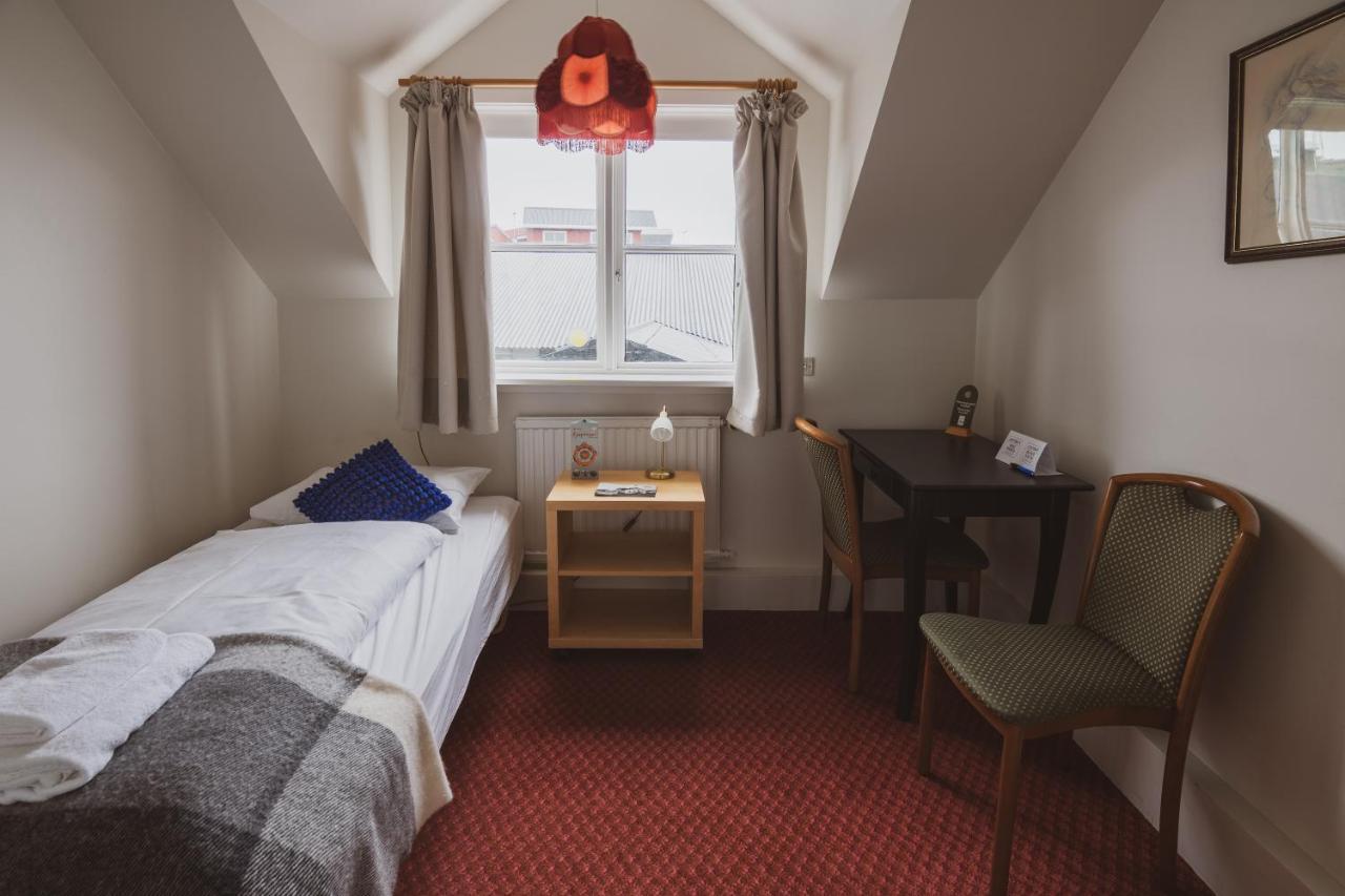 Hotel Framtid Djúpivogur エクステリア 写真
